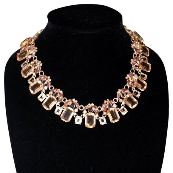 J Crew Cluster drop stone necklace peach color - Picture 4 of 9